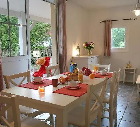 Village Club Les Rives De Saint Brice Vila *